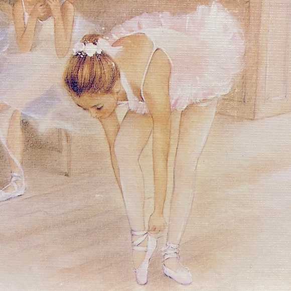 🩰 - Picture 1 of 1